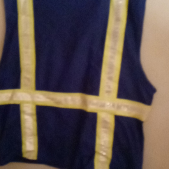 FIRST RESPONDER SAFETY VEST - Picture 4 of 4